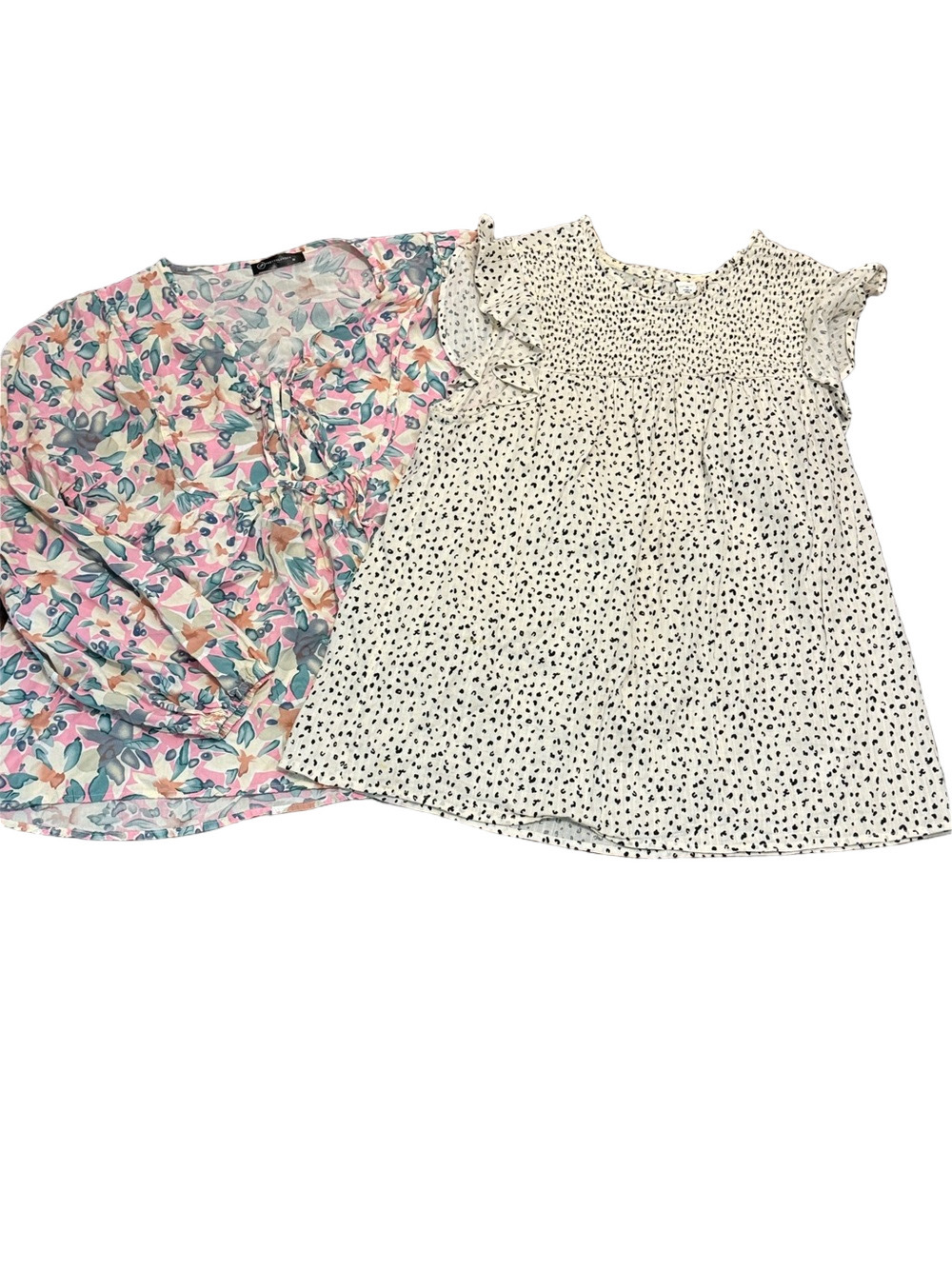 **Bundle** Old Navy and Pretty Garden Floral Blouse Size M
